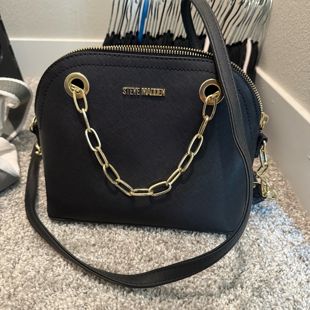 Steve Madden Black Crossbody Bag with Gold Chain